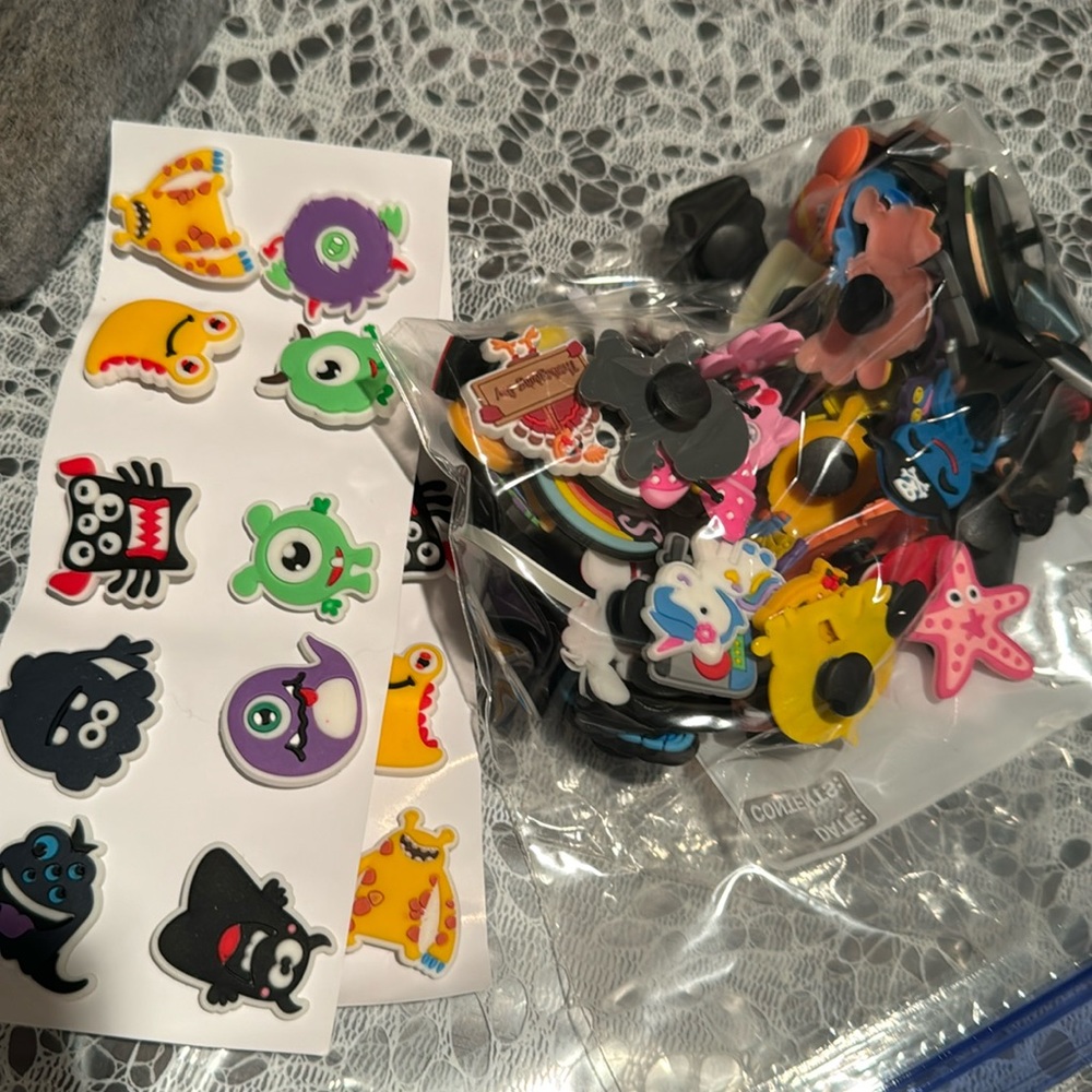 BRAND NEW: 15 FOR $7 MYSTERY JIBBITZ!!